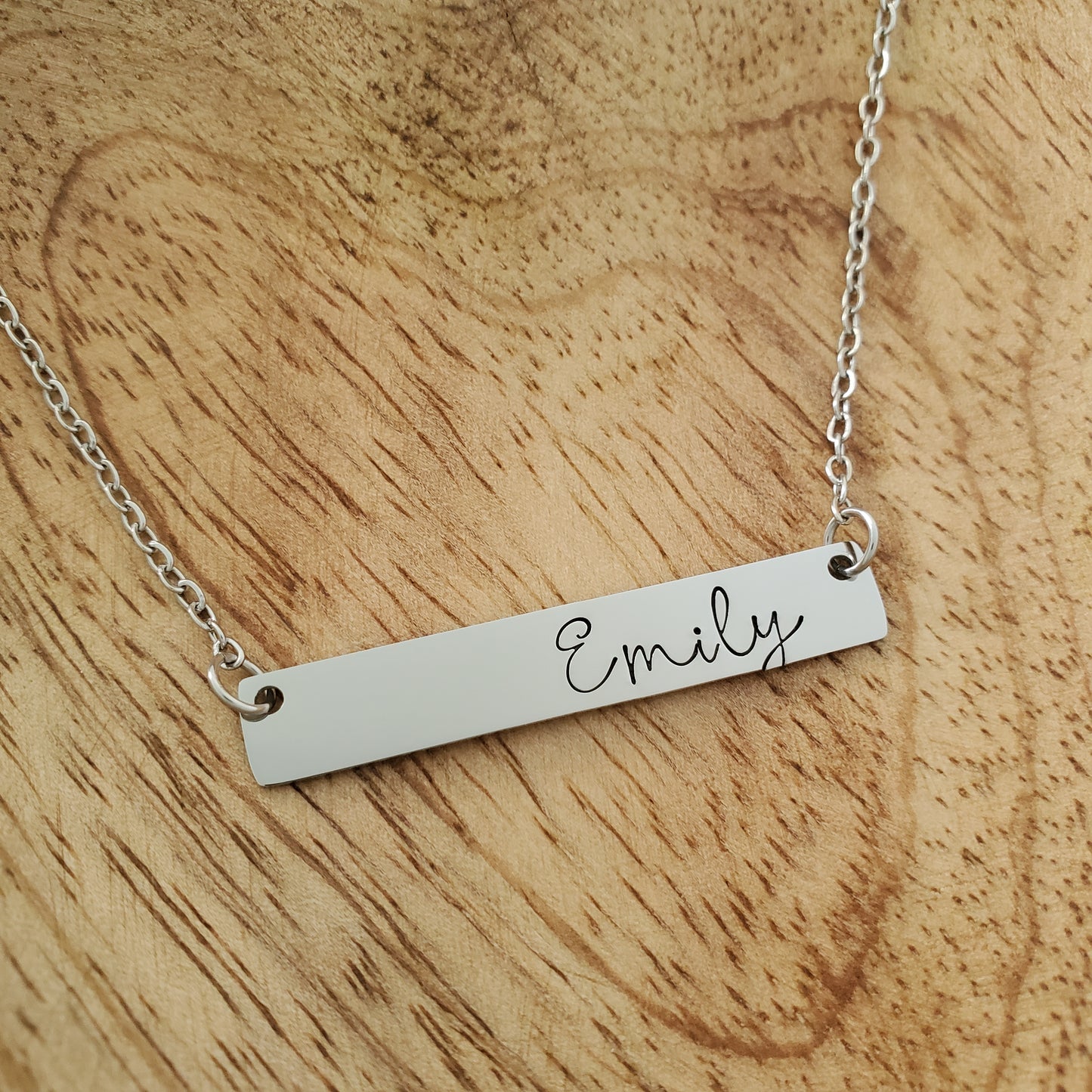 Horizontal Bar Necklace Script Name