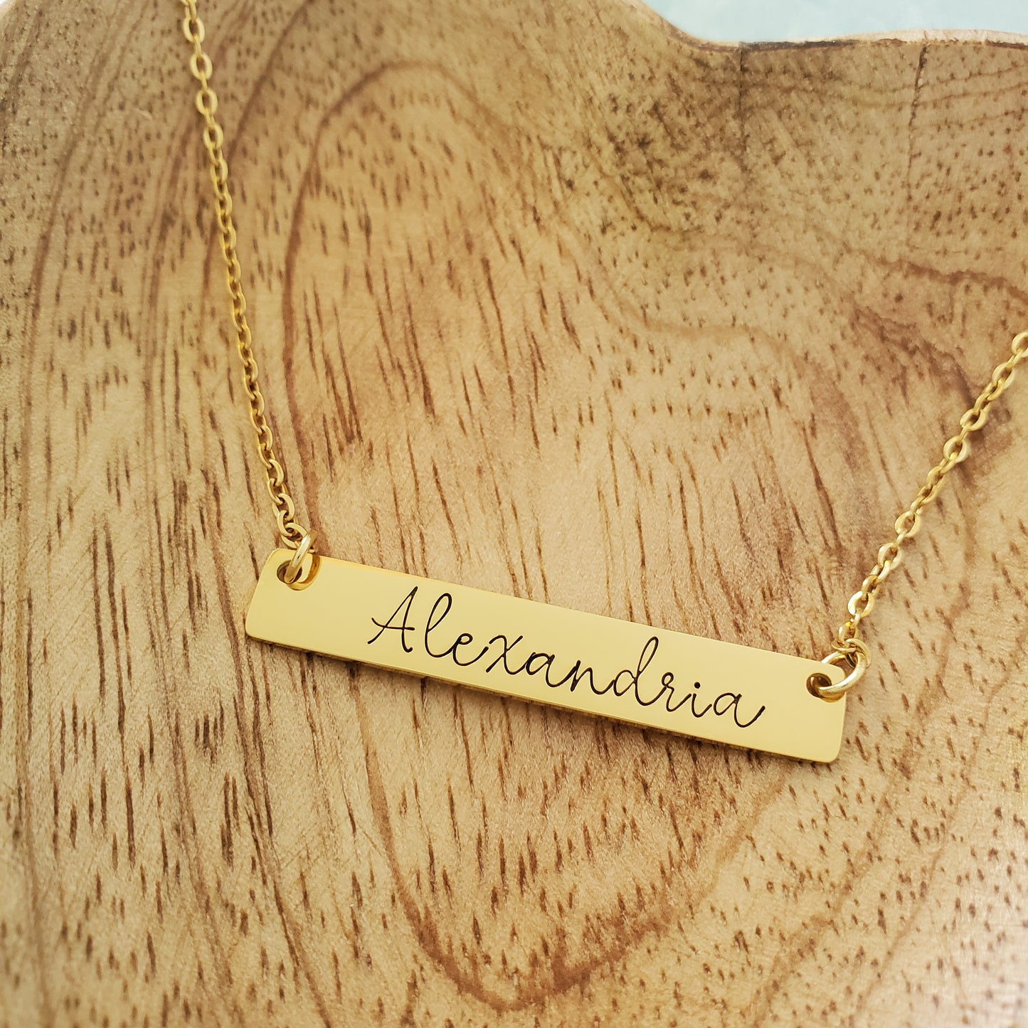 Horizontal Bar Necklace Script Name