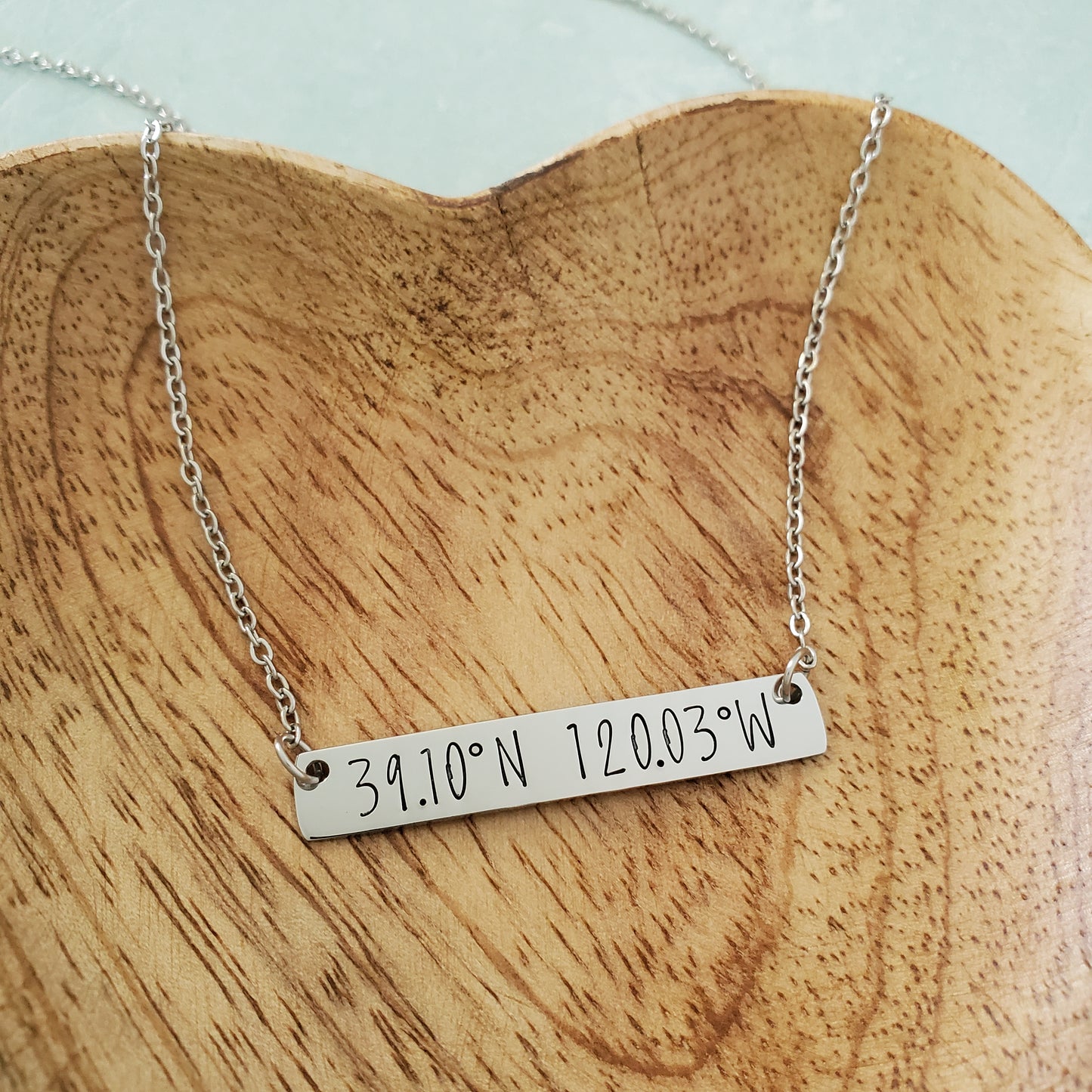 Horizontal Bar Necklace Coordinates