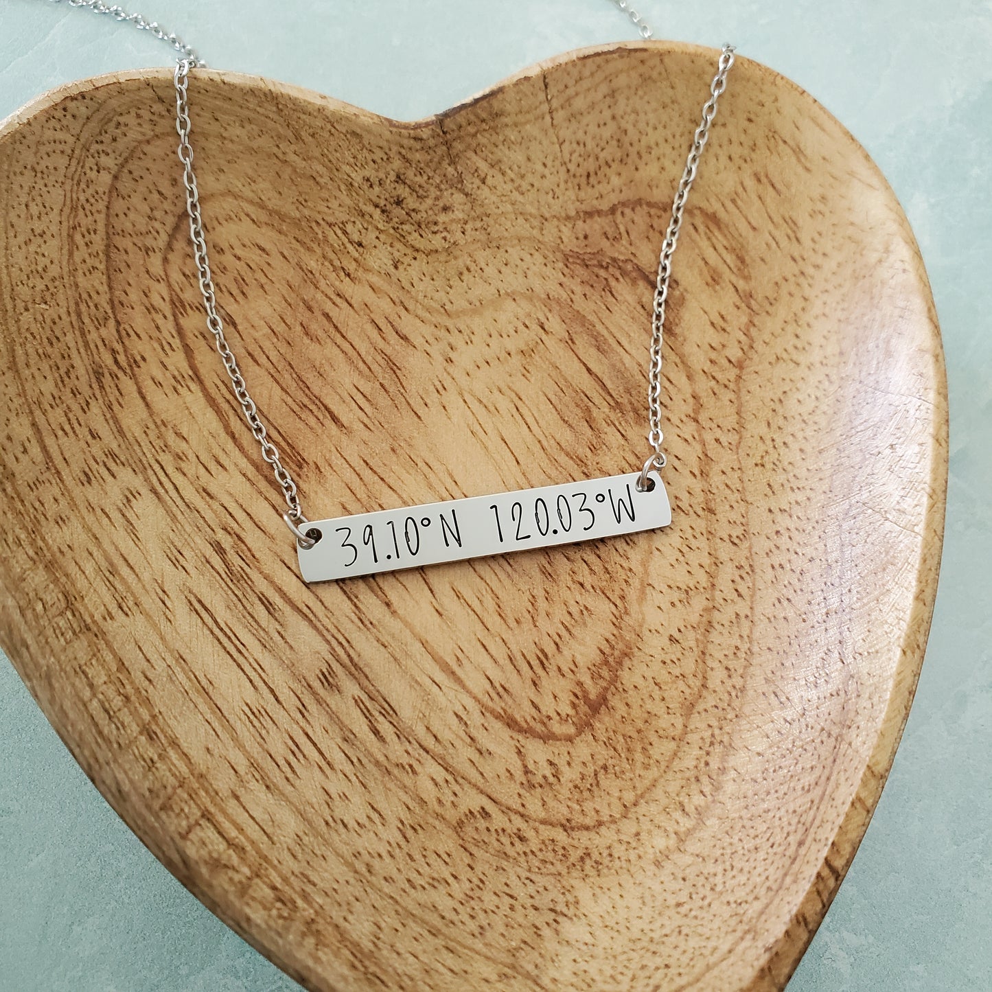 Horizontal Bar Necklace Coordinates