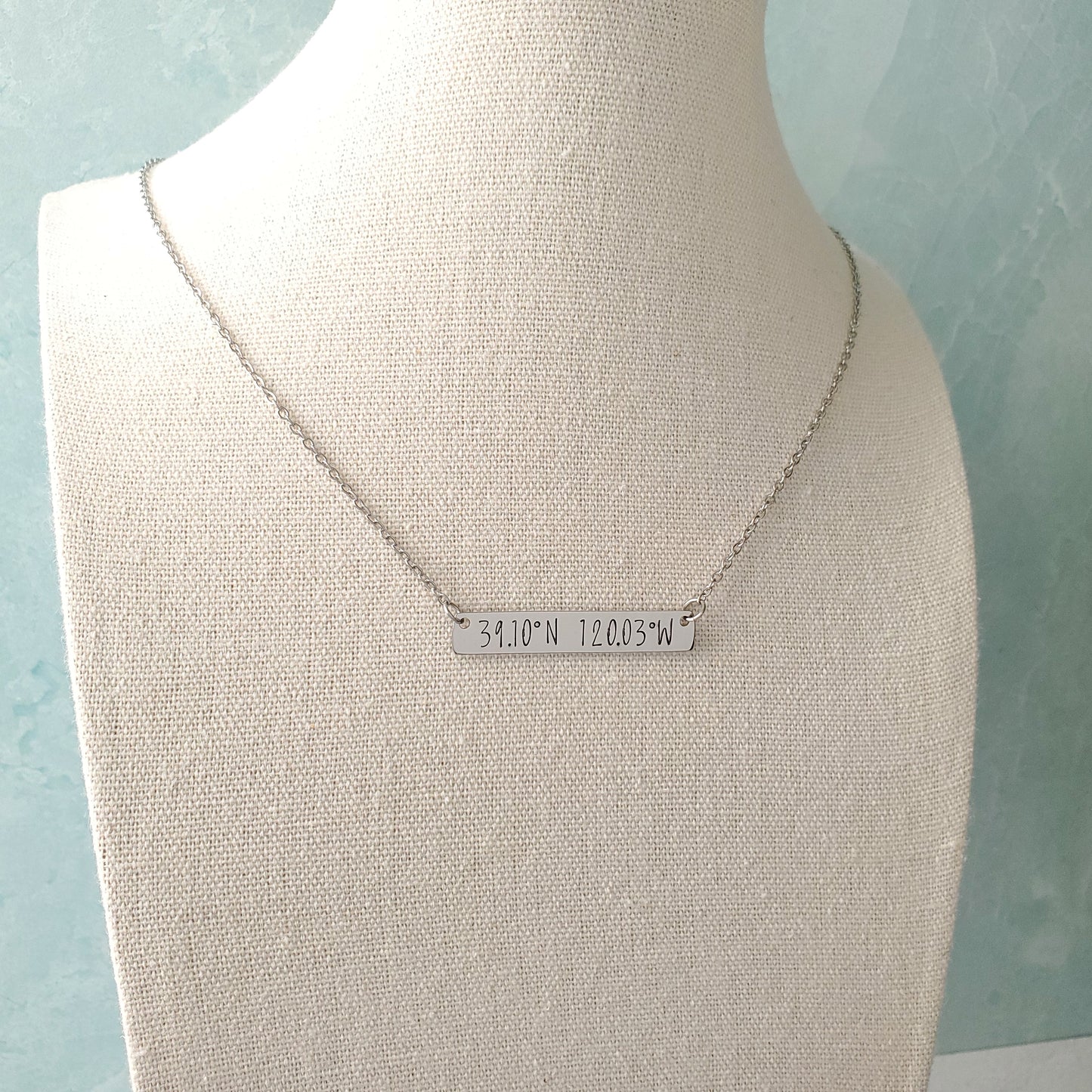 Horizontal Bar Necklace Coordinates
