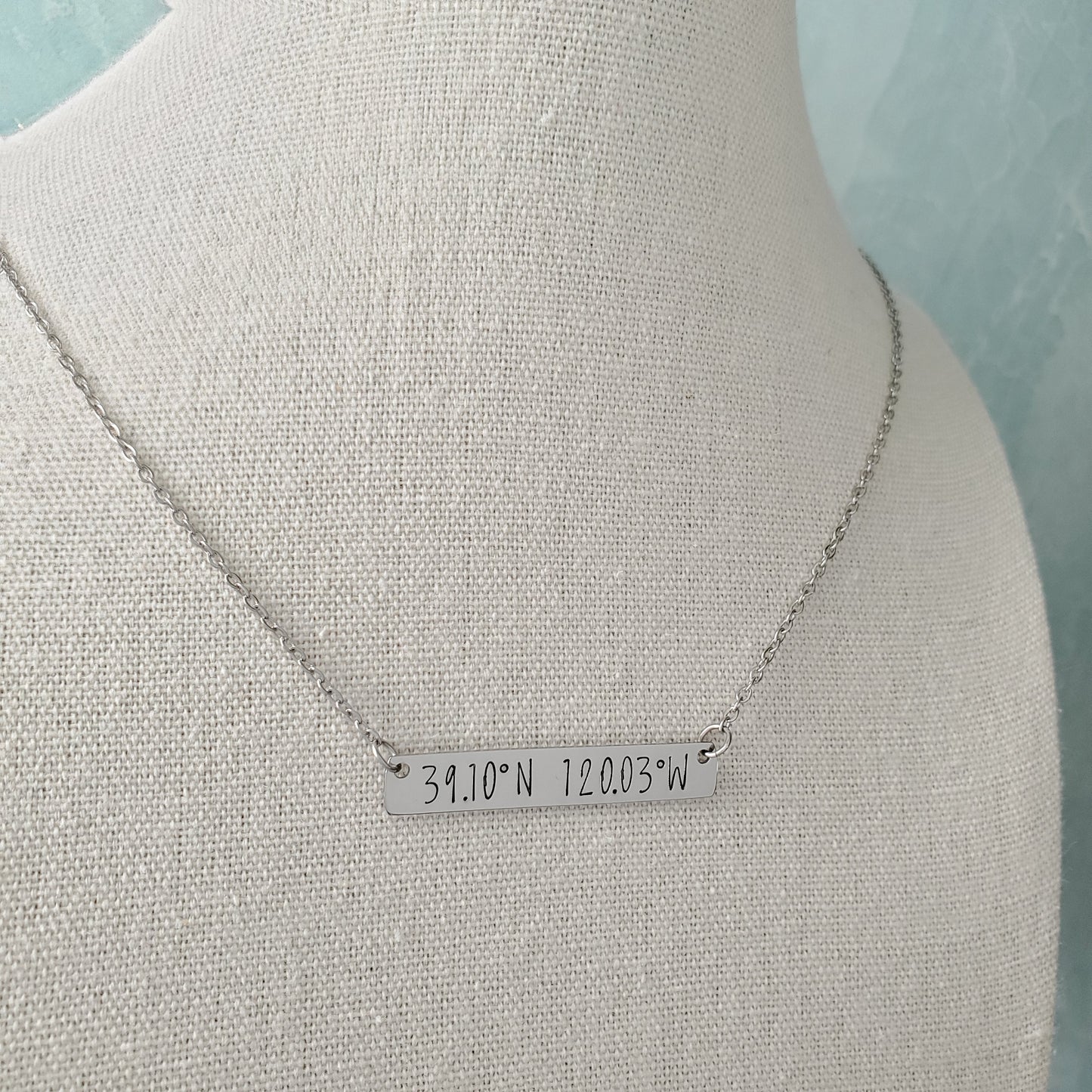 Horizontal Bar Necklace Coordinates