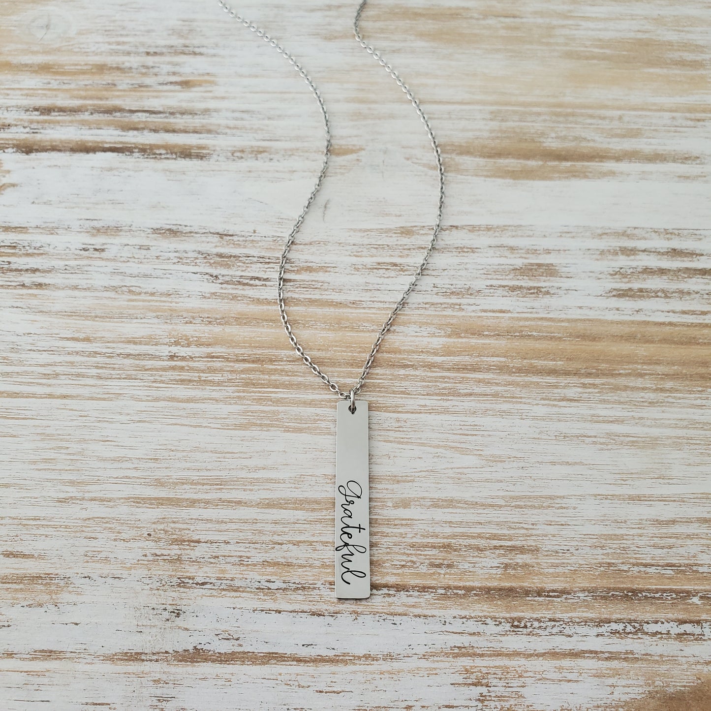 Vertical Bar Necklace 'grateful'