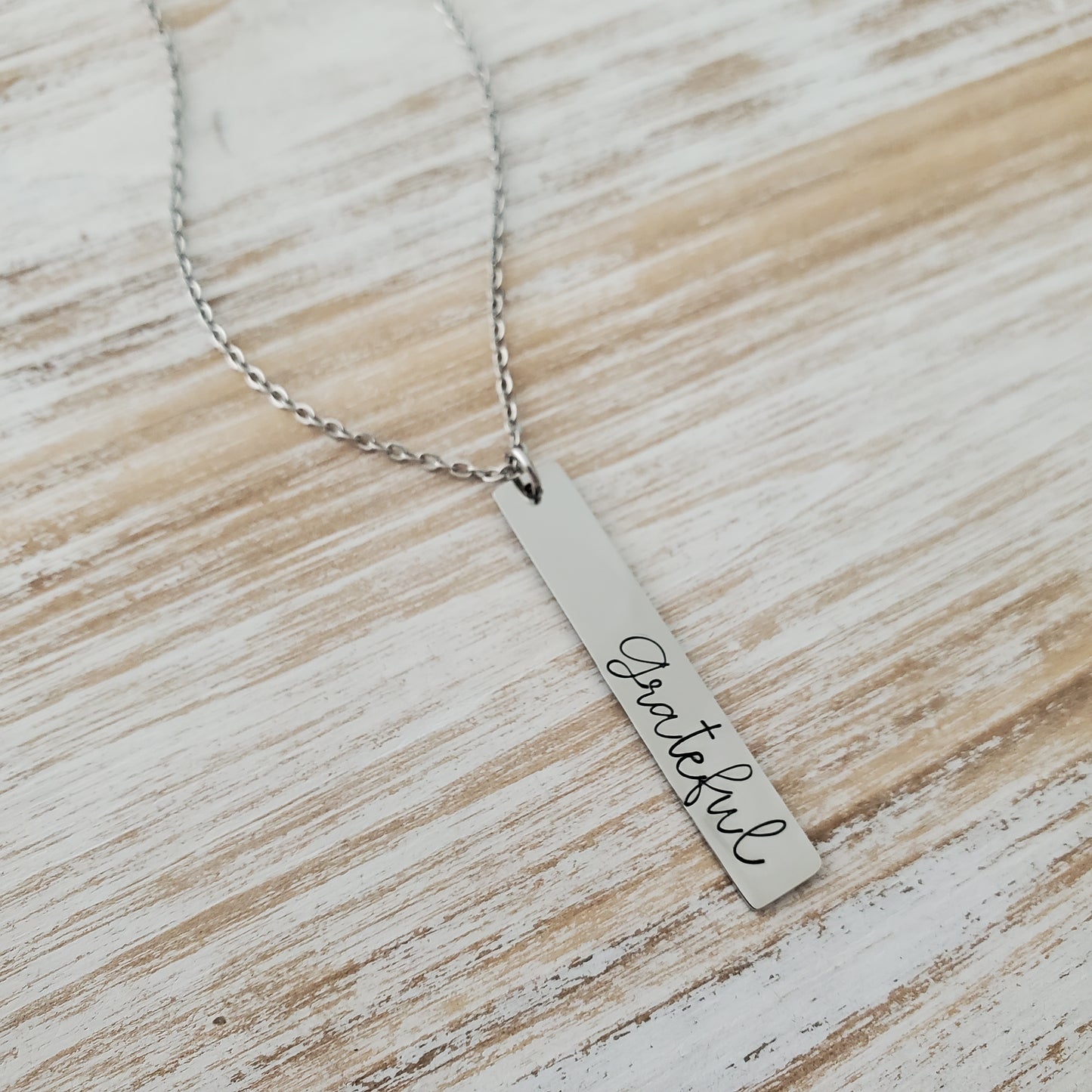 Vertical Bar Necklace 'grateful'