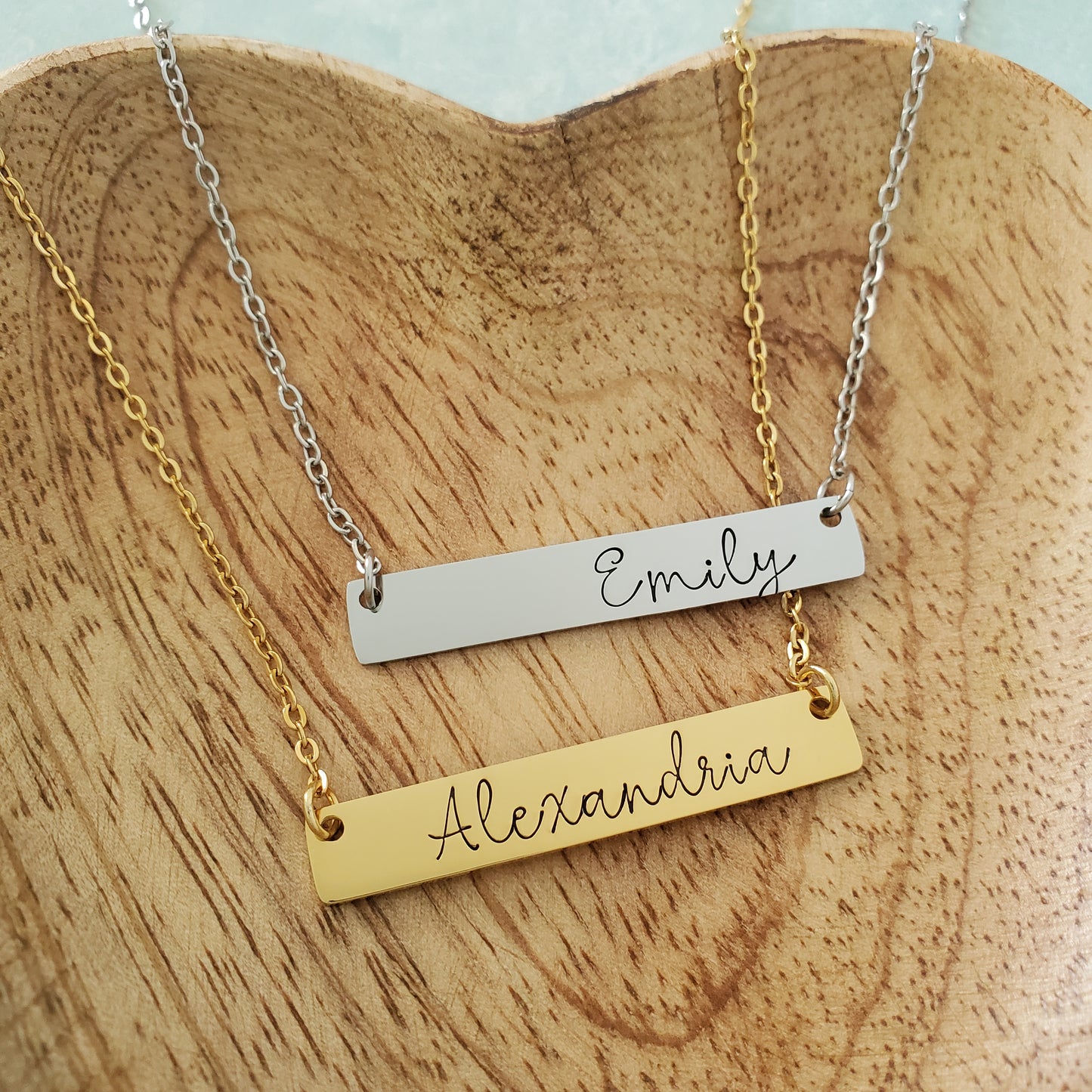 Horizontal Bar Necklace Script Name