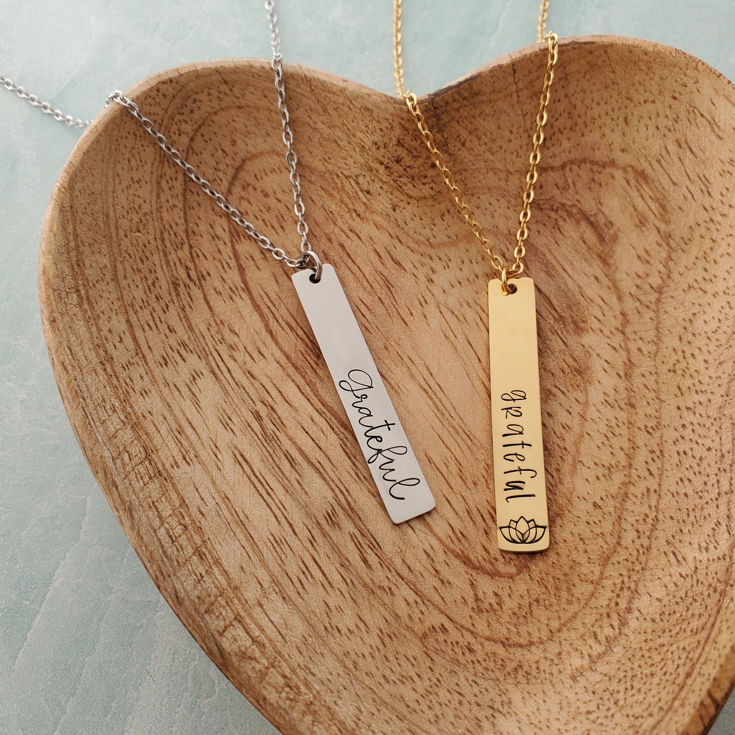 Vertical Bar Necklace 'grateful'